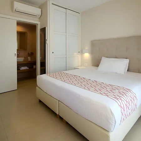 Petra 아파트호텔 헐소니소스