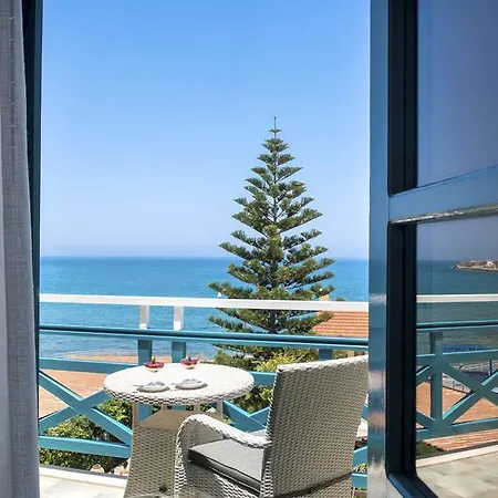 Petra מלון דירות 3*