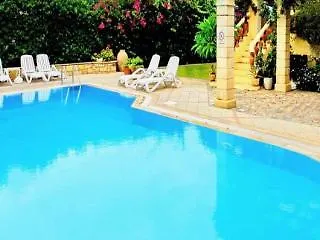 佩特拉海滩酒店